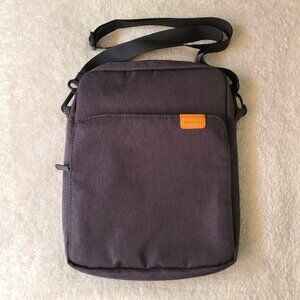 MoKo 9-11 Inch Tablet Sleeve Bag Handle Carrying Case with Shoulder Strap